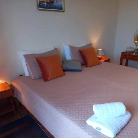 Natassa House 2 Case de vacanță Agios Georgios Pagon