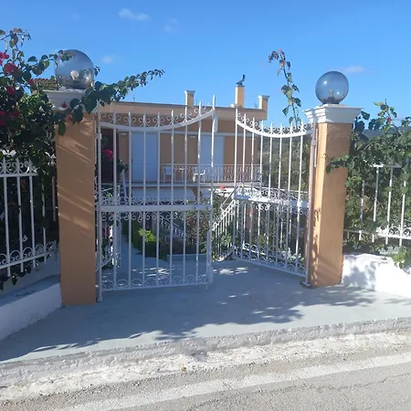 Case de vacanță Natassa House 2 *