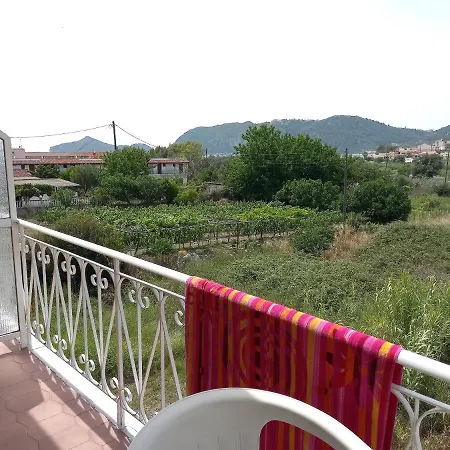 Natassa House 2 Semesterbostad Agios Georgios Pagon