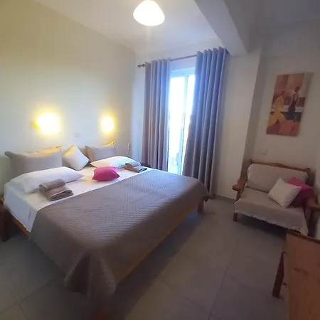 Semesterbostad Natassa House 2 Agios Georgios Pagon