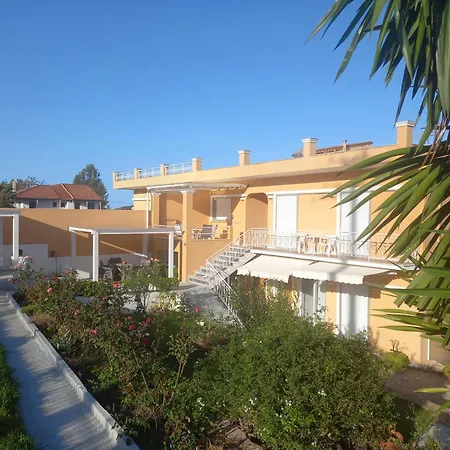 Natassa House 2 בית נופש