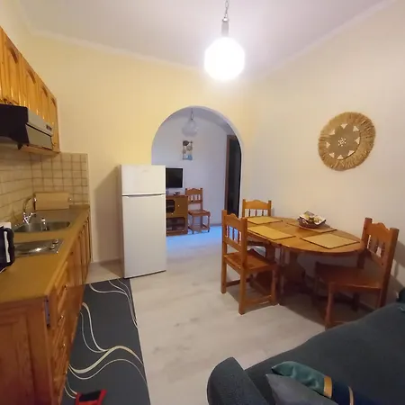 Natassa House 2 * Agios Georgios Pagon