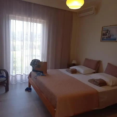 Natassa House 2 Semesterbostad Agios Georgios Pagon